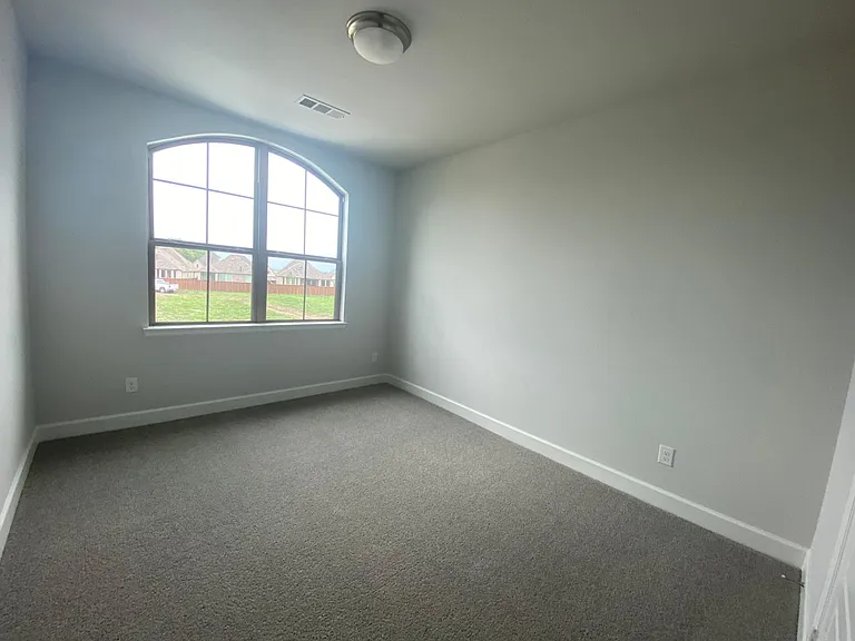 1702 Swayback Ln — Photo 18