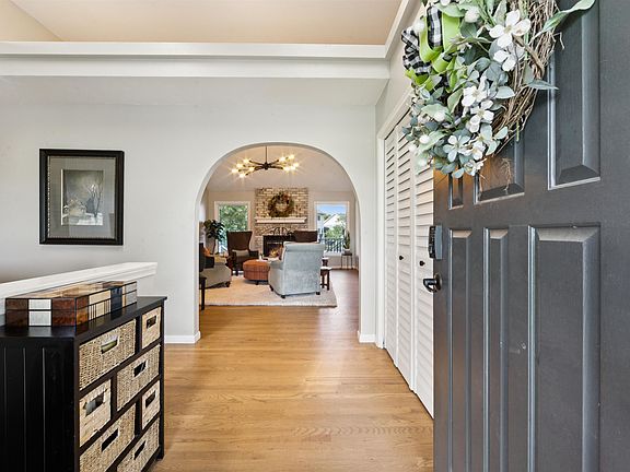 4th image of 4635 N Cobblestone St