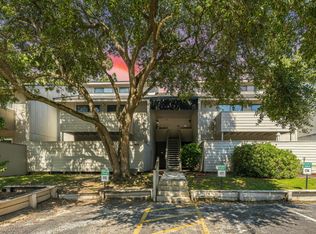 403 Greenmeadow Dr, Goose Creek, SC 29445