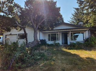 94074 Hilltop Dr, Gold Beach, OR 97444