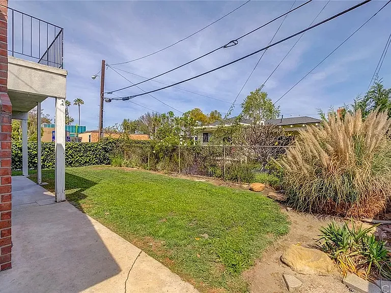9403 Carron Dr — Photo 36