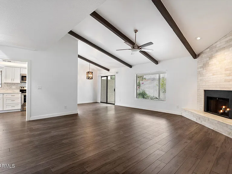 3069 E Cannon Dr — Photo 10