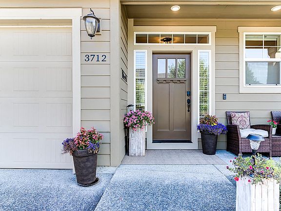 2nd image of 3712 NE Sitka Dr #Na