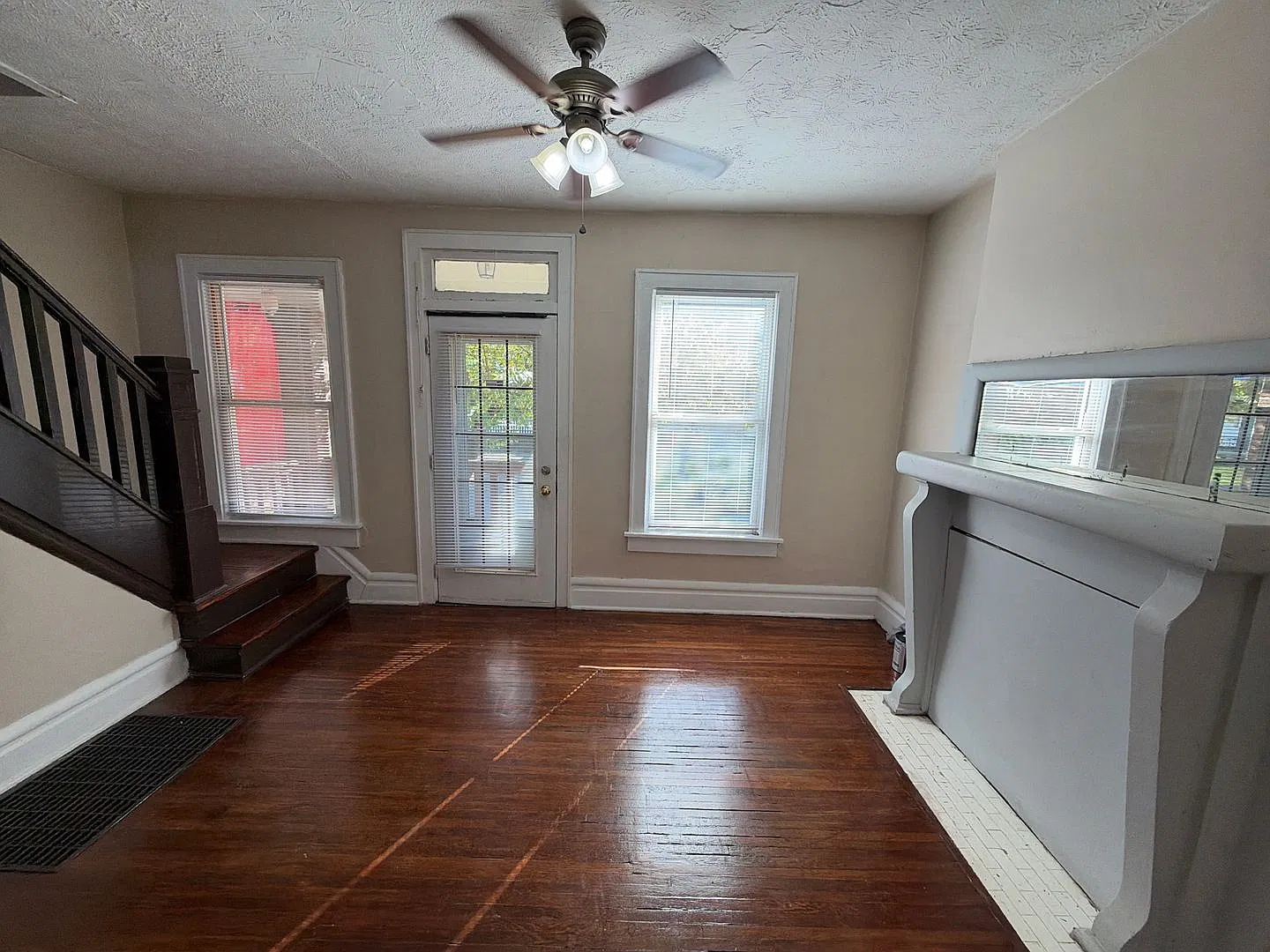 Chilcote Ave 476-486 MOGR Howard — Photo 4
