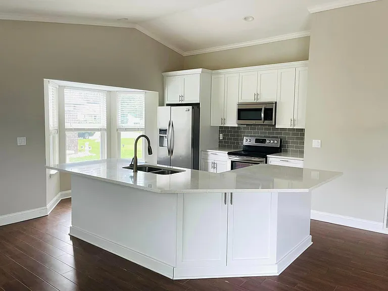 2408 Inverness Rd — Photo 2