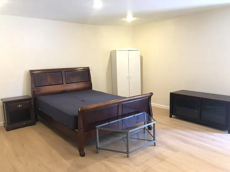 307 Saint Paul Dr — Photo 9