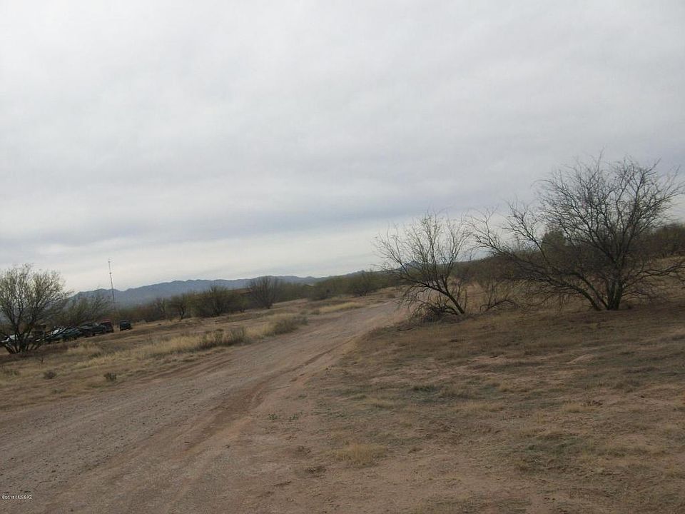 2nd image of 16550 W Quinlin Trl