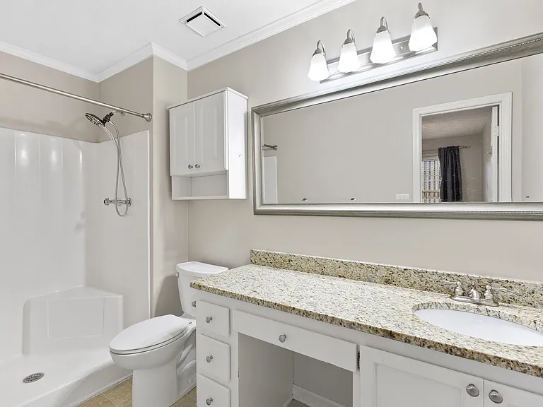 726 Lamboil St — Photo 12