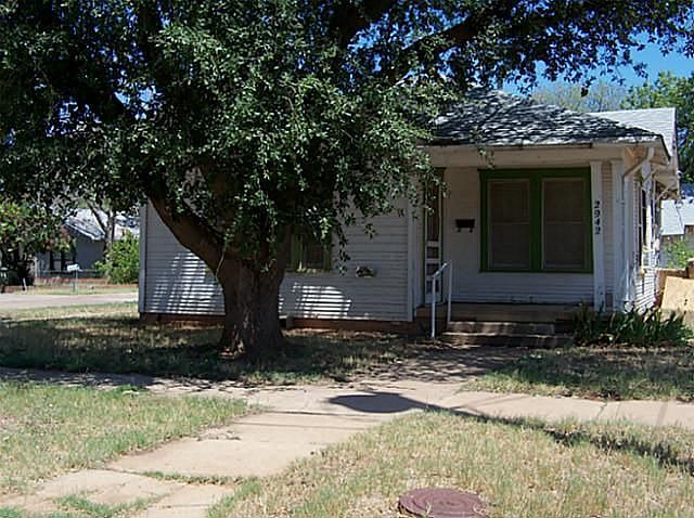1st image of 2942 S 12th St