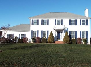 178 Cromwell Dr, Portsmouth, RI 02871