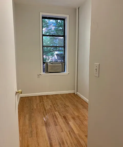 208 Thompson St #6 — Photo 2