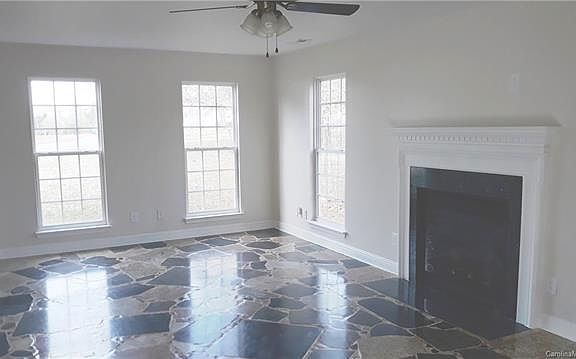 5th image of 743 Georgie St #35
