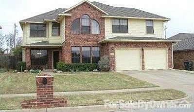 1st image of 2804 Weymouth Ct