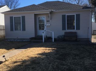 903 E 5th St, Newton, KS 67114