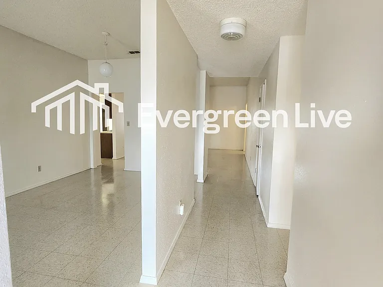 1323 San Felipe Ct — Photo 2