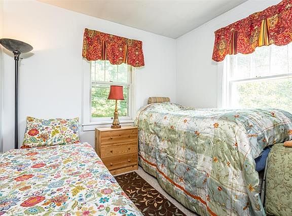 2nd image of 9938 McGaheysville Rd APT B