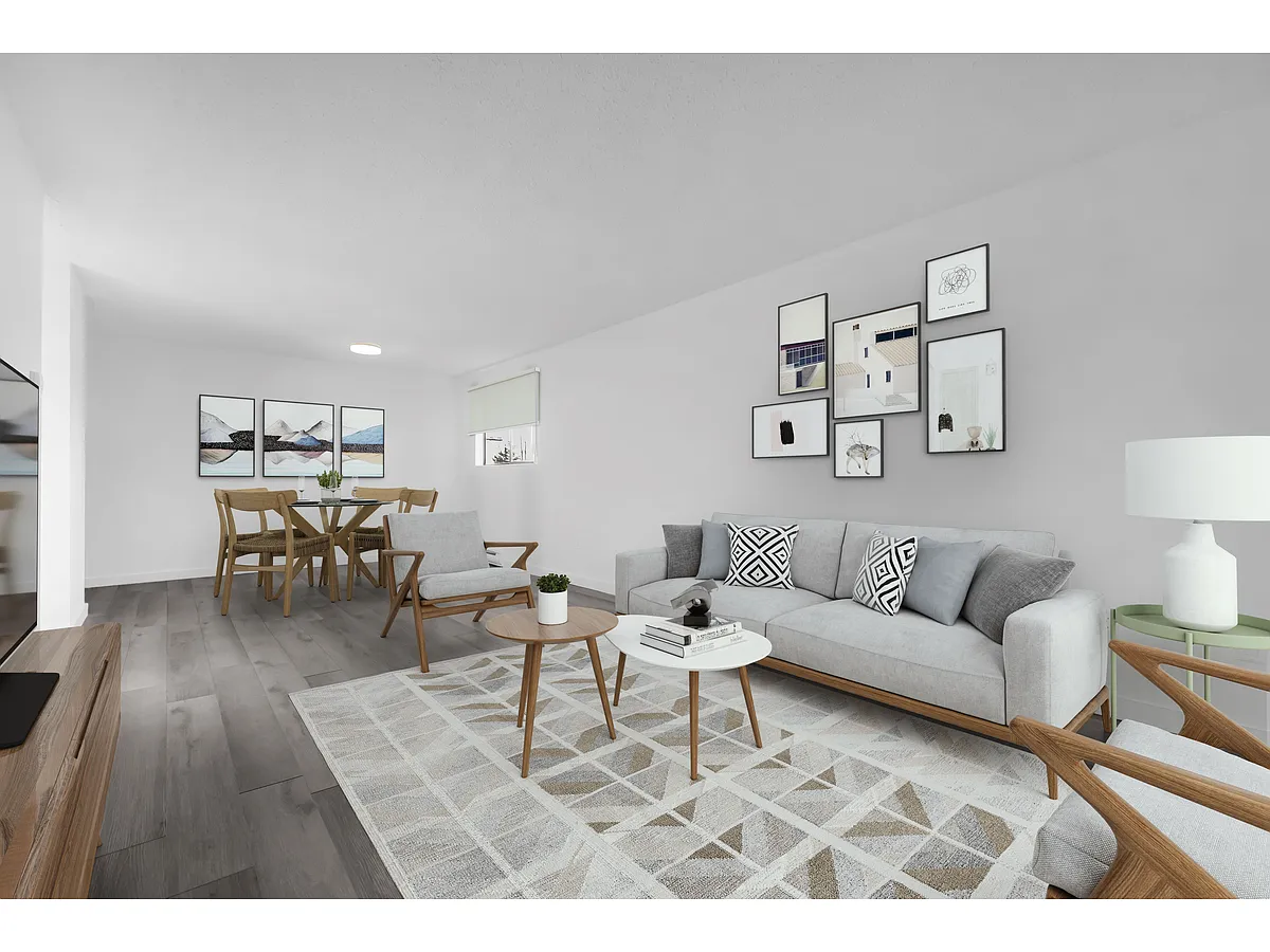 Building Photo - 4026 Quadra St