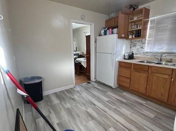 denver-colorado-444262140 picture