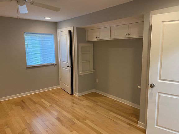 5th image of 3636 Taliluna Ave APT 604