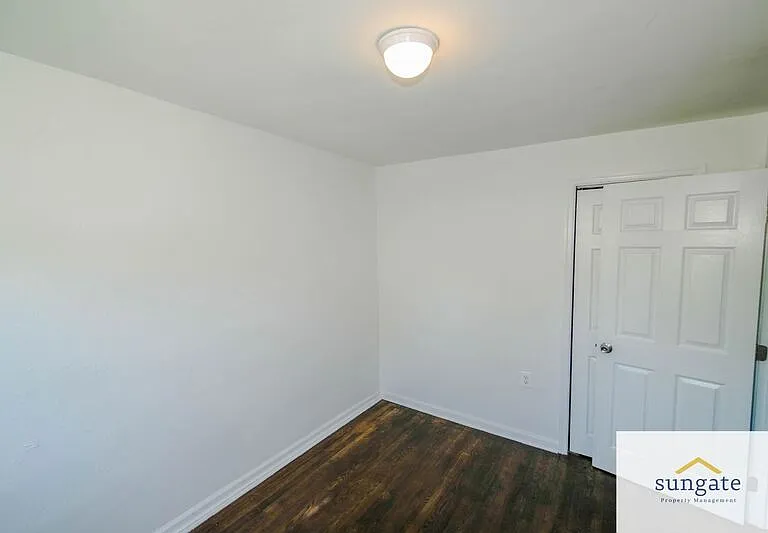 217 W Edgevale Rd — Photo 15