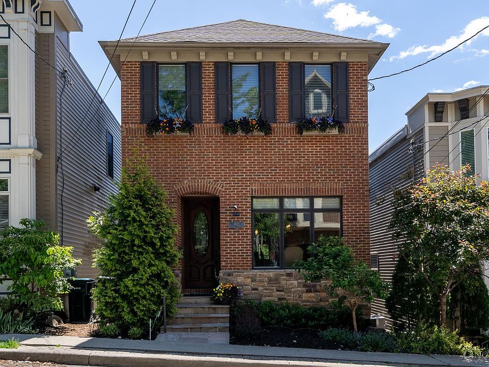 1st image of 462 Strafer St