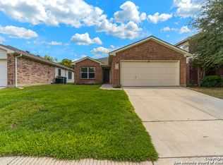 5734 Grandwood Dr, San Antonio, TX 78239