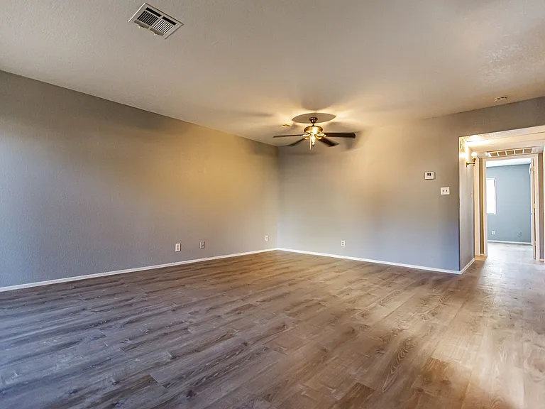 5036 S Rainbow Blvd #104 — Photo 4