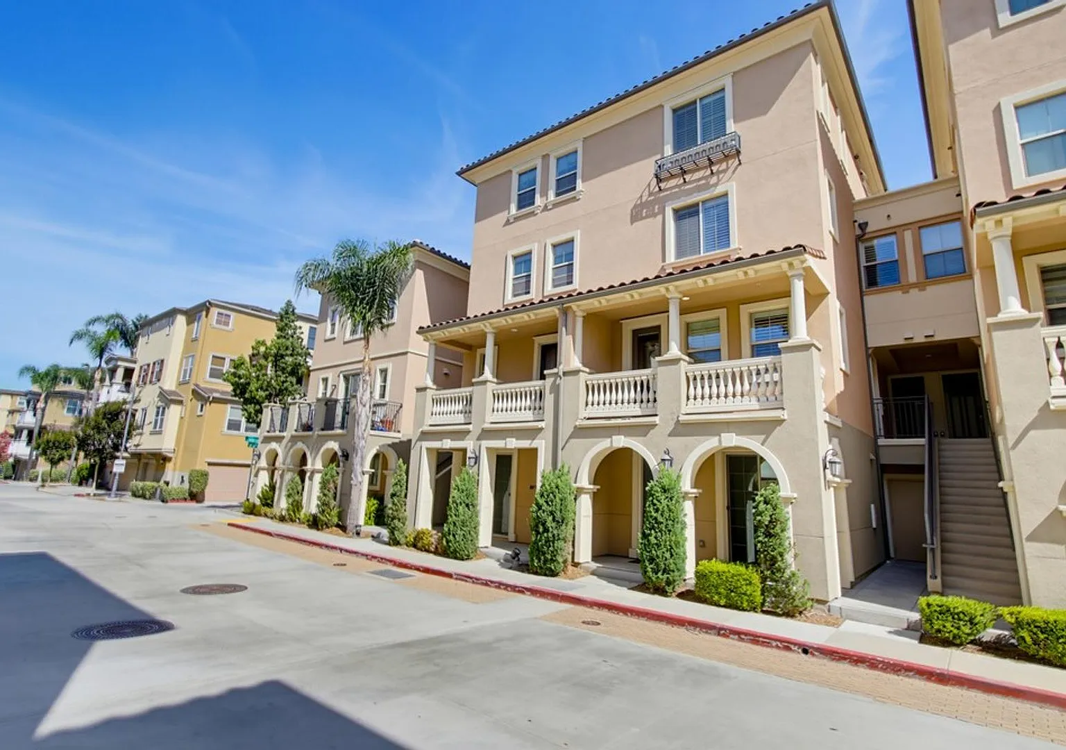 4 Bedroom Townhome in the Promenade at Spectrum Community — Photo 1