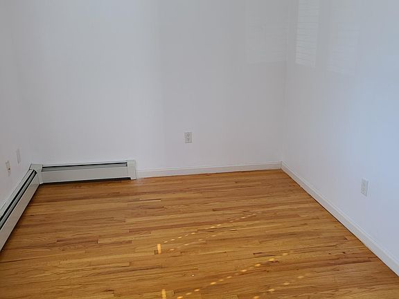 2nd image of 417 Colon Ave #1