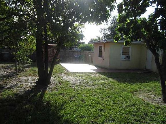 2nd image of 1120 NW 141st St