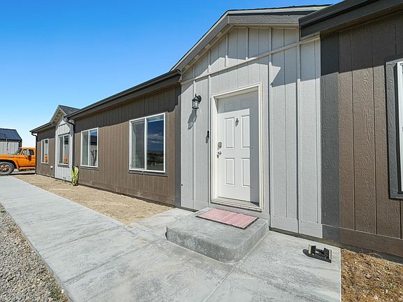 5th image of 1750 Oasis Dr