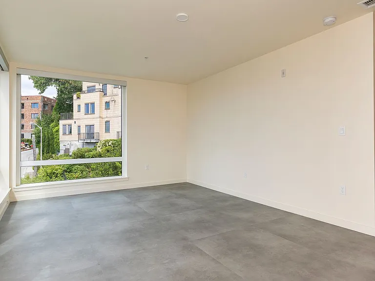 Bell View Apartments — Photo 97