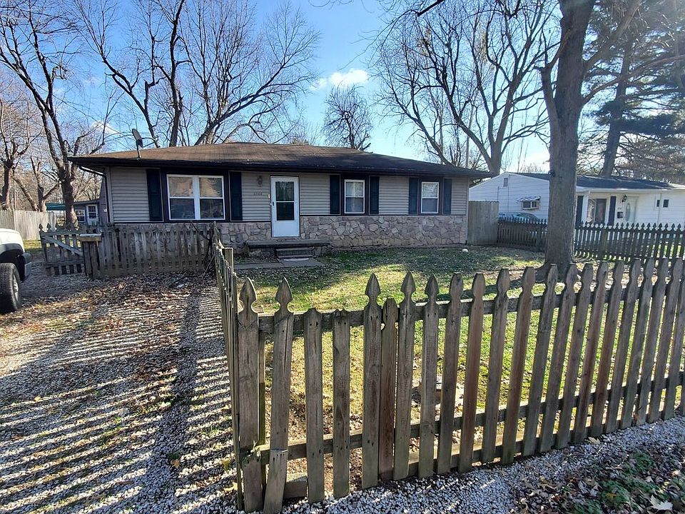 1st image of 2706 S Alvord Blvd