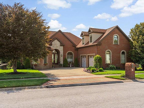 5th image of 110 Loch Lomond Dr