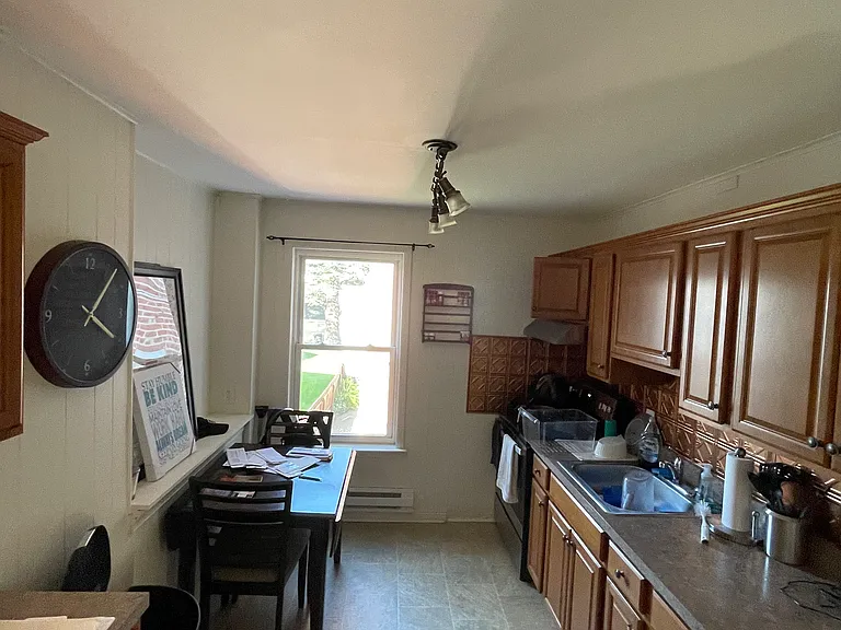 123 S Church St #3 — Photo 3