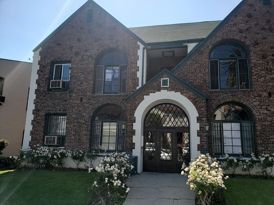 1st image of 359 S Cochran Ave #205