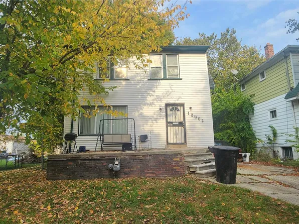 12802 Dresden St, Detroit, MI 48205