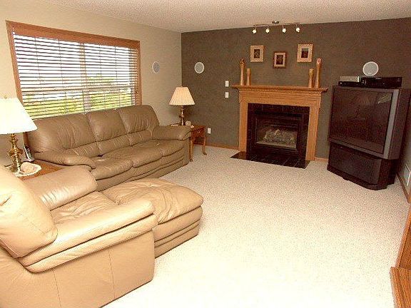 2nd image of 13999 Jacylyn Dr