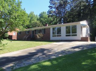 5904 Olinda St, Charlotte, NC 28215