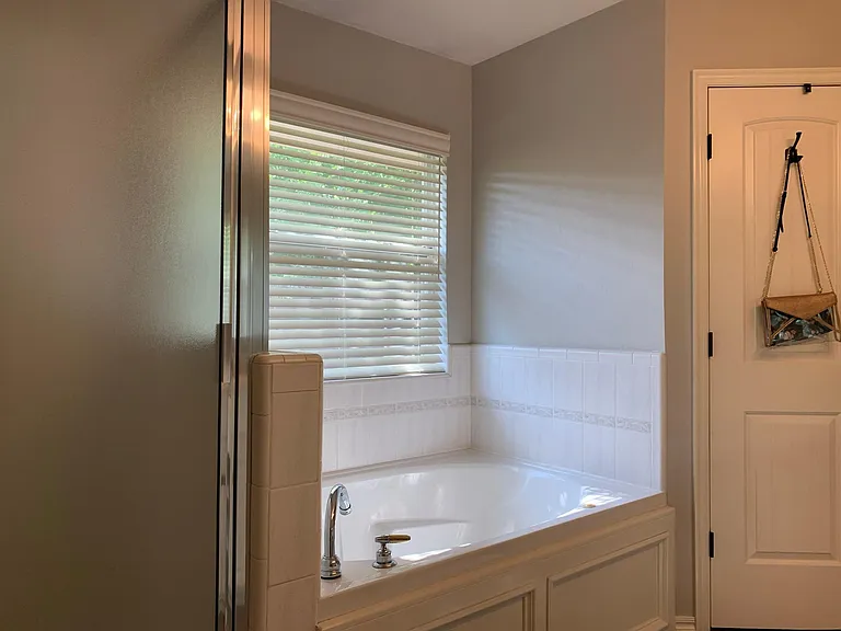 4116 Mayfair Dr — Photo 19