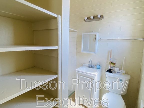 4th image of 240 W Sahuaro St #16