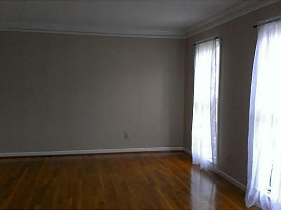 2nd image of 4086 Lakeland Hills Dr