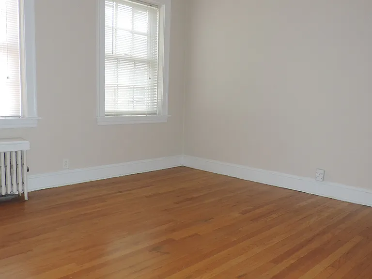 1107 Lake St #28 — Photo 6