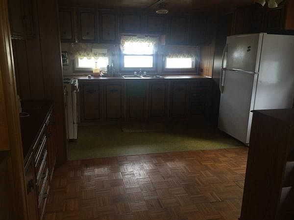 2nd image of 10026 Hutchinson Dr