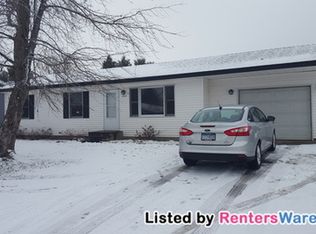 402 Circle Dr, Braham, MN 55006