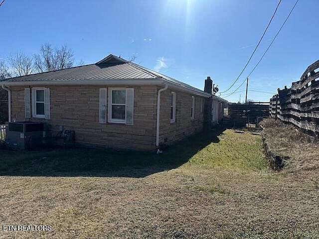 2nd image of 2068 W Lee Hwy