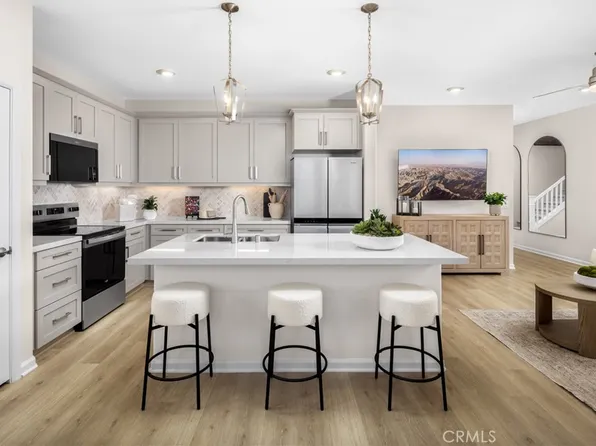 8423 Tamarack St, Chino, CA 91708