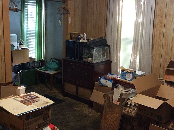 2nd image of 423 Quincy Ave