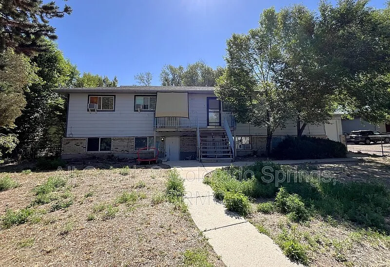 329 Bonnie Ct #1