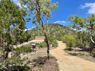 12 Bonner Rd, Leakey, TX 78873